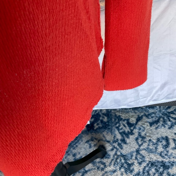 We The Free Snowy Thermal top Red Long Sleeve in Heatwave red textured grunge S - Picture 4 of 12